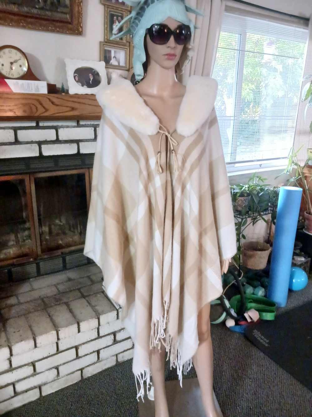 Beige Plaid Faux-Fur Trim Cape Poncho